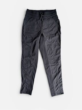 LULULEMON Dance Studio Pant 4 Black Mid Rise Tapered Unlined